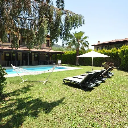 Villa Kleopatra 2 *
