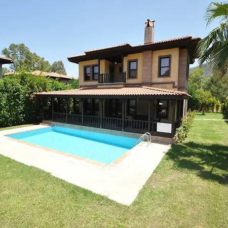 Villa Kleopatra 2 *